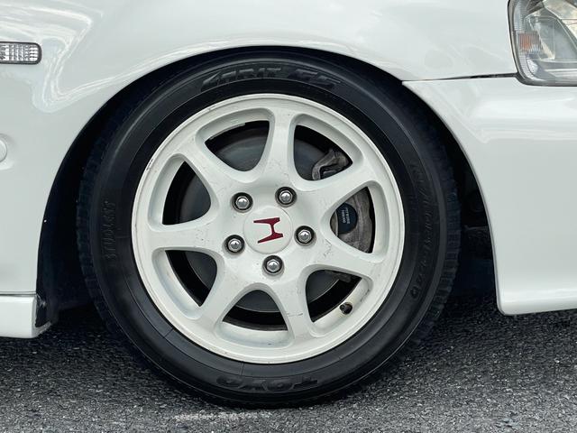 シビック タイプＲ　５速ＭＴ　ＶＴＥＣエンジン　カロッツェリアナビ　ＥＴＣ　ＲＥＣＡＲＯセミバケットシート　ＥＮＤＬＥＳＳ車高調　　社外ＬＳＤ　ＳＰＯＯＮマフラー　社外エキマニ　純正１５インチアルミホイール（54枚目）