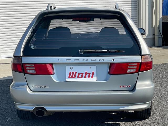 レグナム ＶＲ－４タイプＳ　Ｖ６ツインターボ　４ＷＤ　純正オーディオ　ＥＴＣ　電動格納ミラー　パワーウィンドウ　サンルーフ　ルーフレール　純正タワーバー　フロントフォグ　純正マフラー　純正１６インチアルミホイール（9枚目）