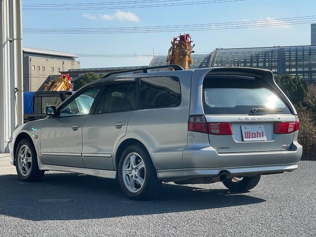 レグナム ＶＲ－４タイプＳ　Ｖ６ツインターボ　４ＷＤ　純正オーディオ　ＥＴＣ　電動格納ミラー　パワーウィンドウ　サンルーフ　ルーフレール　純正タワーバー　フロントフォグ　純正マフラー　純正１６インチアルミホイール（11枚目）