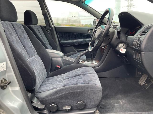 レグナム ＶＲ－４タイプＳ　Ｖ６ツインターボ　４ＷＤ　純正オーディオ　ＥＴＣ　電動格納ミラー　パワーウィンドウ　サンルーフ　ルーフレール　純正タワーバー　フロントフォグ　純正マフラー　純正１６インチアルミホイール（14枚目）