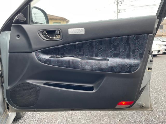 レグナム ＶＲ－４タイプＳ　Ｖ６ツインターボ　４ＷＤ　純正オーディオ　ＥＴＣ　電動格納ミラー　パワーウィンドウ　サンルーフ　ルーフレール　純正タワーバー　フロントフォグ　純正マフラー　純正１６インチアルミホイール（16枚目）