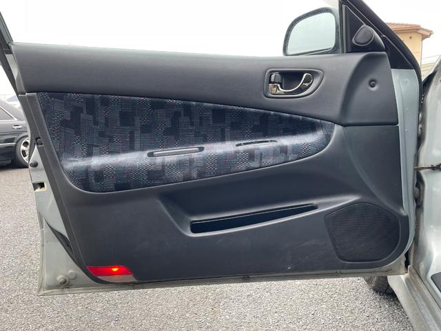 レグナム ＶＲ－４タイプＳ　Ｖ６ツインターボ　４ＷＤ　純正オーディオ　ＥＴＣ　電動格納ミラー　パワーウィンドウ　サンルーフ　ルーフレール　純正タワーバー　フロントフォグ　純正マフラー　純正１６インチアルミホイール（17枚目）