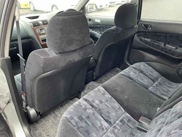 レグナム ＶＲ－４タイプＳ　Ｖ６ツインターボ　４ＷＤ　純正オーディオ　ＥＴＣ　電動格納ミラー　パワーウィンドウ　サンルーフ　ルーフレール　純正タワーバー　フロントフォグ　純正マフラー　純正１６インチアルミホイール（23枚目）