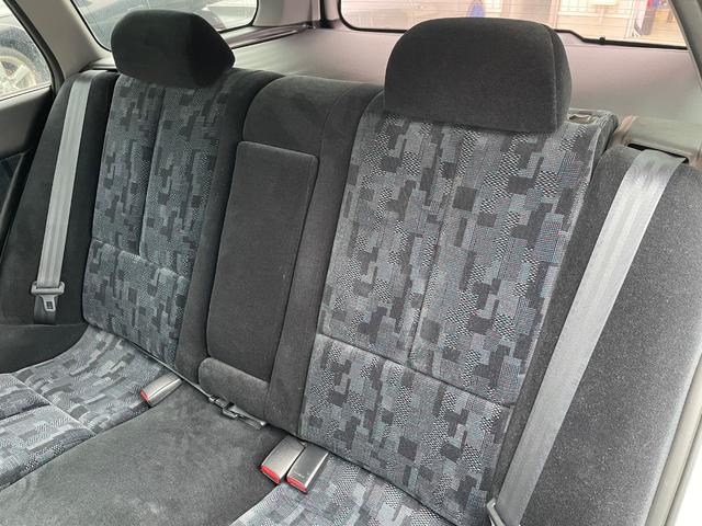 レグナム ＶＲ－４タイプＳ　Ｖ６ツインターボ　４ＷＤ　純正オーディオ　ＥＴＣ　電動格納ミラー　パワーウィンドウ　サンルーフ　ルーフレール　純正タワーバー　フロントフォグ　純正マフラー　純正１６インチアルミホイール（25枚目）