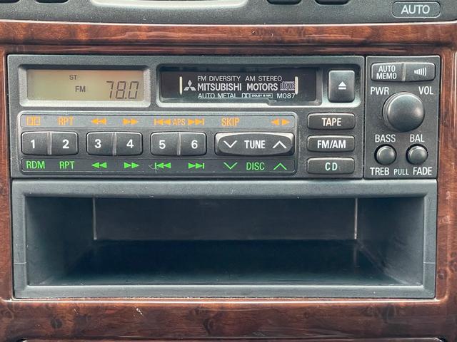 レグナム ＶＲ－４タイプＳ　Ｖ６ツインターボ　４ＷＤ　純正オーディオ　ＥＴＣ　電動格納ミラー　パワーウィンドウ　サンルーフ　ルーフレール　純正タワーバー　フロントフォグ　純正マフラー　純正１６インチアルミホイール（42枚目）