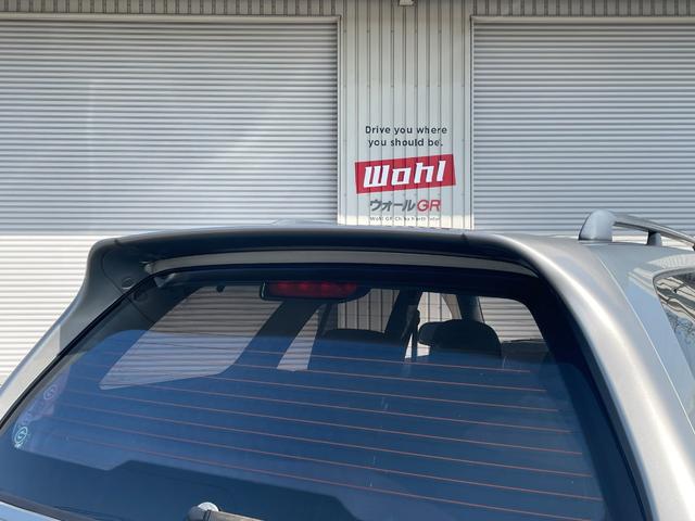 レグナム ＶＲ－４タイプＳ　Ｖ６ツインターボ　４ＷＤ　純正オーディオ　ＥＴＣ　電動格納ミラー　パワーウィンドウ　サンルーフ　ルーフレール　純正タワーバー　フロントフォグ　純正マフラー　純正１６インチアルミホイール（56枚目）