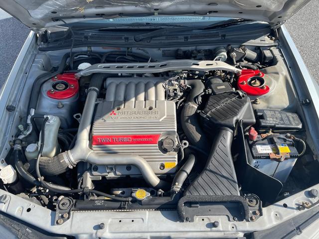 レグナム ＶＲ－４タイプＳ　Ｖ６ツインターボ　４ＷＤ　純正オーディオ　ＥＴＣ　電動格納ミラー　パワーウィンドウ　サンルーフ　ルーフレール　純正タワーバー　フロントフォグ　純正マフラー　純正１６インチアルミホイール（58枚目）