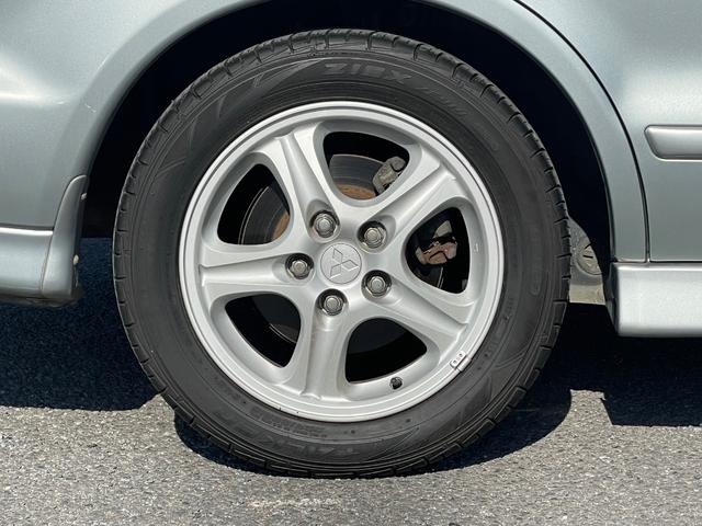 レグナム ＶＲ－４タイプＳ　Ｖ６ツインターボ　４ＷＤ　純正オーディオ　ＥＴＣ　電動格納ミラー　パワーウィンドウ　サンルーフ　ルーフレール　純正タワーバー　フロントフォグ　純正マフラー　純正１６インチアルミホイール（63枚目）