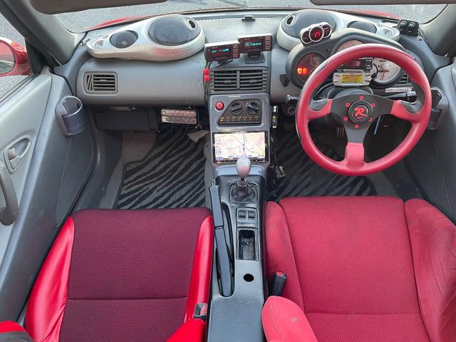 ビート ベースグレード 5速MT カロッツェリアナビ CD DVD ETC カロッツェリアスピーカー 運転席RECAROセミバケットシート 社外ステアリング 社外車高調 レーシングスパルコ13インチアルミホイール(2枚目)