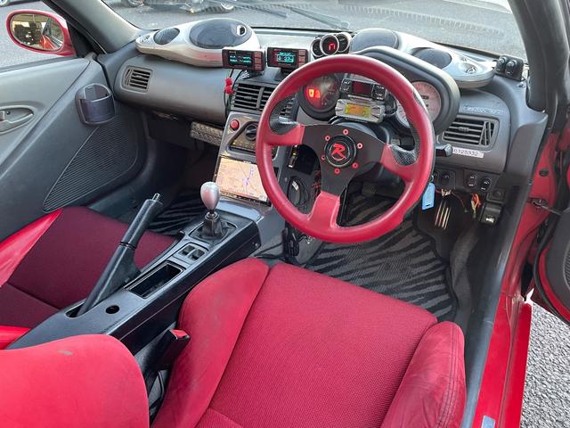 ビート ベースグレード 5速MT カロッツェリアナビ CD DVD ETC カロッツェリアスピーカー 運転席RECAROセミバケットシート 社外ステアリング 社外車高調 レーシングスパルコ13インチアルミホイール(4枚目)