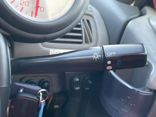 ビート ベースグレード 5速MT カロッツェリアナビ CD DVD ETC カロッツェリアスピーカー 運転席RECAROセミバケットシート 社外ステアリング 社外車高調 レーシングスパルコ13インチアルミホイール(29枚目)