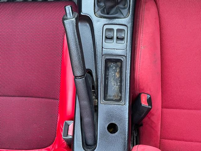 ビート ベースグレード 5速MT カロッツェリアナビ CD DVD ETC カロッツェリアスピーカー 運転席RECAROセミバケットシート 社外ステアリング 社外車高調 レーシングスパルコ13インチアルミホイール(36枚目)