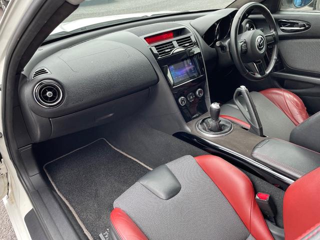 �E�H�[���f�q��t�k�C���^�[�X�̓X�|�[�c�J�[�𒆐S�Ƃ����n�C�N�I���e�B�[�Ȏԗ�����葵���Ă���A���Y�f�B�[���[�ɋΖ����Ă��������m���ݐЂ���F�ؐ����H������݂��Ă���܂��B