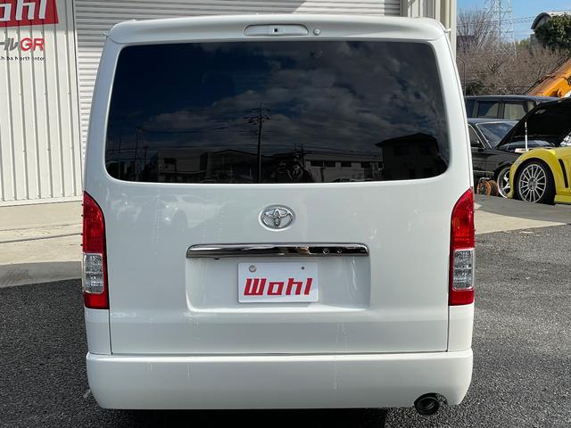 ハイエースバン スーパーＧＬ　ダークプライムＩＩ　ワンオーナー　アルパインナビ　ＤＴＶ　ＥＴＣ　デジタルインナーミラー　両側パワースライドドア　社外バンパー（Ｆ・Ｒ）　オーバーフェンダー　ＵＩｖｅｈｉｃｌｅショック　ＥＳＳＥＸ１８インチアルミホイール（9枚目）