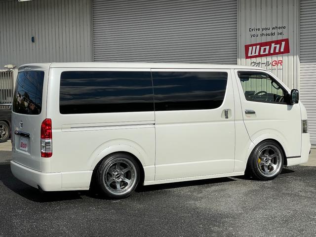 ハイエースバン スーパーＧＬ　ダークプライムＩＩ　ワンオーナー　アルパインナビ　ＤＴＶ　ＥＴＣ　デジタルインナーミラー　両側パワースライドドア　社外バンパー（Ｆ・Ｒ）　オーバーフェンダー　ＵＩｖｅｈｉｃｌｅショック　ＥＳＳＥＸ１８インチアルミホイール（30枚目）