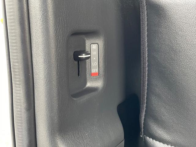 ハイエースバン スーパーＧＬ　ダークプライムＩＩ　ワンオーナー　アルパインナビ　ＤＴＶ　ＥＴＣ　デジタルインナーミラー　両側パワースライドドア　社外バンパー（Ｆ・Ｒ）　オーバーフェンダー　ＵＩｖｅｈｉｃｌｅショック　ＥＳＳＥＸ１８インチアルミホイール（52枚目）