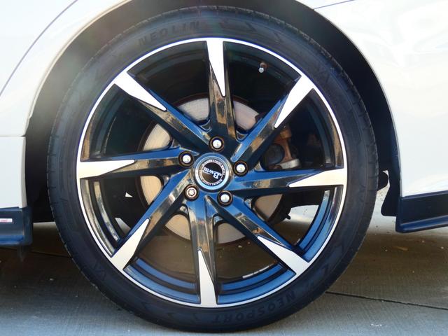 レヴォーグ ２．０ＧＴ－Ｓアイサイト　サンルーフ　ＳＴＩフルエアロ　革シート　３００馬力　アイサイト　純正ナビ　バックカメラ　フルセグＴＶ　Ｂｌｕｅｔｏｏｔｈ　ＥＴＣ　ドラレコ　クルコン　パドルシフト　シートヒーター　内外装仕上げ済！（19枚目）