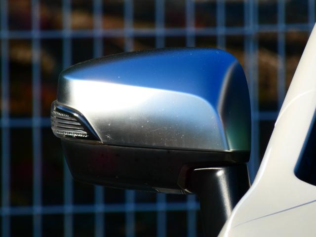 レヴォーグ ２．０ＧＴ－Ｓアイサイト　サンルーフ　ＳＴＩフルエアロ　革シート　３００馬力　アイサイト　純正ナビ　バックカメラ　フルセグＴＶ　Ｂｌｕｅｔｏｏｔｈ　ＥＴＣ　ドラレコ　クルコン　パドルシフト　シートヒーター　内外装仕上げ済！（52枚目）