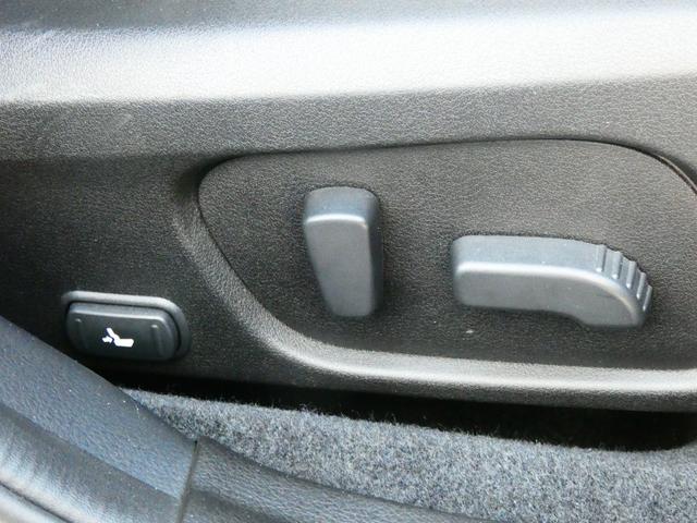 レヴォーグ ２．０ＧＴ－Ｓアイサイト　サンルーフ　ＳＴＩフルエアロ　革シート　３００馬力　アイサイト　純正ナビ　バックカメラ　フルセグＴＶ　Ｂｌｕｅｔｏｏｔｈ　ＥＴＣ　ドラレコ　クルコン　パドルシフト　シートヒーター　内外装仕上げ済！（58枚目）