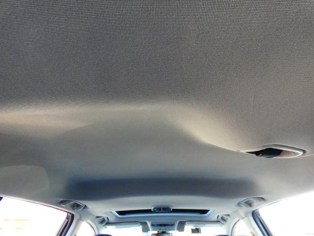 レヴォーグ ２．０ＧＴ－Ｓアイサイト　サンルーフ　ＳＴＩフルエアロ　革シート　３００馬力　アイサイト　純正ナビ　バックカメラ　フルセグＴＶ　Ｂｌｕｅｔｏｏｔｈ　ＥＴＣ　ドラレコ　クルコン　パドルシフト　シートヒーター　内外装仕上げ済！（66枚目）