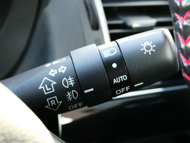 レヴォーグ ２．０ＳＴＩスポーツアイサイト　後期　ＳＴＩフルエアロ　革シート　３００馬力　純正ナビ　バックカメラ　フルセグＴＶ　ＥＴＣ　パドルシフト　クルコン　ＢＳＭ　シートヒーター　パワーシート　内外装仕上げ済　機関系ＯＫ　お勧めマシーン（38枚目）