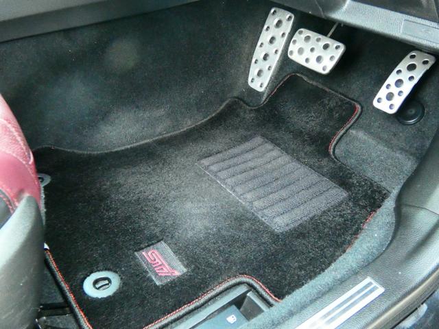 レヴォーグ ２．０ＳＴＩスポーツアイサイト　後期　ＳＴＩフルエアロ　革シート　３００馬力　純正ナビ　バックカメラ　フルセグＴＶ　ＥＴＣ　パドルシフト　クルコン　ＢＳＭ　シートヒーター　パワーシート　内外装仕上げ済　機関系ＯＫ　お勧めマシーン（65枚目）