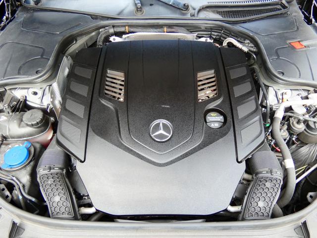 Sクラス S560ロング 限定車スポーツリミテッド AMG20インチAW パノラミックルーフ ブルメスターサウンド 革シート シートヒーター メモリーパワーシート 純正ナビ 全方位カメラ フルセグTV レーダークルーズ(20枚目)