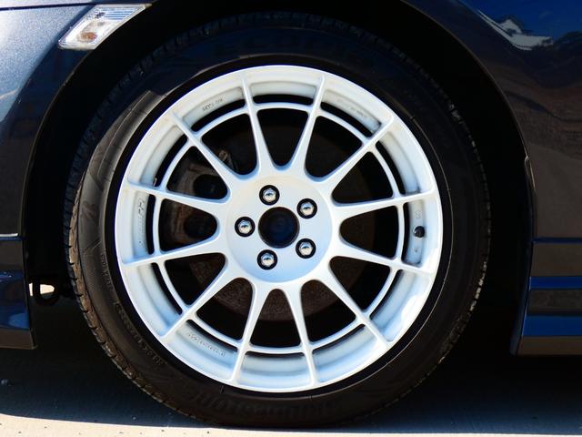 ８６ ＧＴリミテッド　モデリスタエアロ　ガナドールマフラー　ＥＮＫＥＩ１７インチＡＷ　リアスポ　後期テール　純正メモリナビ　フルセグＴＶ　バックカメラ　ＥＴＣ　ハーフレザー　シートヒーター　パドルシフト　ドラレコ！（18枚目）