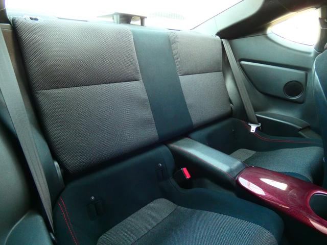 ８６ ＧＴ　社外フルストレートマフラー　ＣＵＳＣＯ車高調　ＴＲＤエアロ　ＲＡＹＳ１９インチＡＷ　ＢＬＩＴＺ３連メーター　社外ヘッド・テール　リアウイング　純正ナビ　フルセグＴＶ　バックカメラ　パドルシフト　バリ物（55枚目）