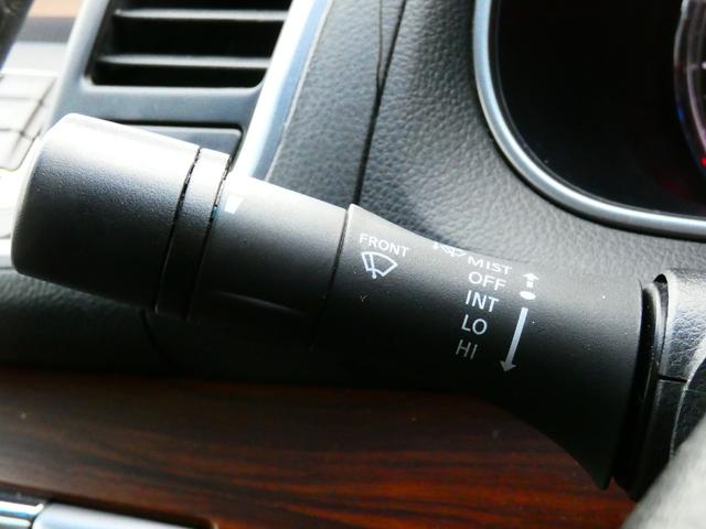 ティアナ ２５０ＸＶ　純正ＨＤＤナビ　バックカメラ　フルセグＴＶ　ＥＴＣ　Ｂｌｕｅｔｏｏｔｈ　パワーシート　ウッドコンビハンドル　ステアリングリモコン　オットマン　内外装仕上げ済　機関系ＯＫ　オンライン商談対応自社買取（31枚目）