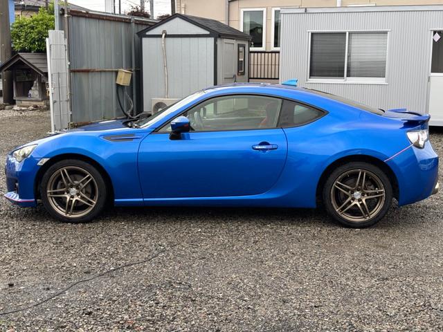 ＢＲＺ Ｒ　ナビ　ＴＶ　Ｂｌｕｅｔｏｏｔｈ　フルバケ　ＥＴＣ　社外アルミ　キーレス（9枚目）