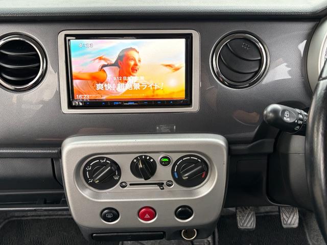 アルトラパン ＳＳ　インタークーラーターボ　５ＭＴ　ナビ　フルセグＴＶ　Ｂｌｕｅｔｏｏｔｈ　社外マフラー　純正アルミ（18枚目）