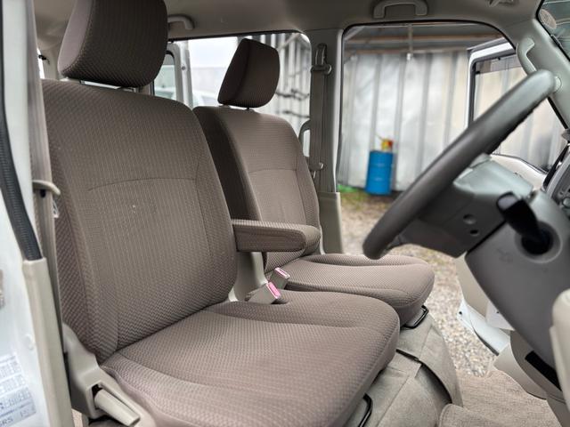 エブリイワゴン ＪＰターボ　４ＷＤ　インタークーラーターボ　レーダーブレーキサポート　ナビ　ＴＶ　Ｂｌｕｅｔｏｏｔｈ　ＥＴＣ　シートヒーター　リアヒーター　電格ミラー　エンジンスターター　ルーフキャリア　スマートキー　修復歴なし（12枚目）