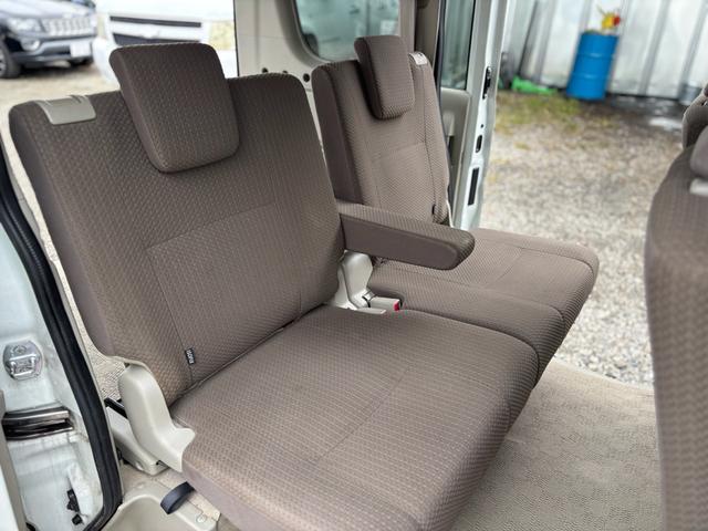 エブリイワゴン ＪＰターボ　４ＷＤ　インタークーラーターボ　レーダーブレーキサポート　ナビ　ＴＶ　Ｂｌｕｅｔｏｏｔｈ　ＥＴＣ　シートヒーター　リアヒーター　電格ミラー　エンジンスターター　ルーフキャリア　スマートキー　修復歴なし（14枚目）