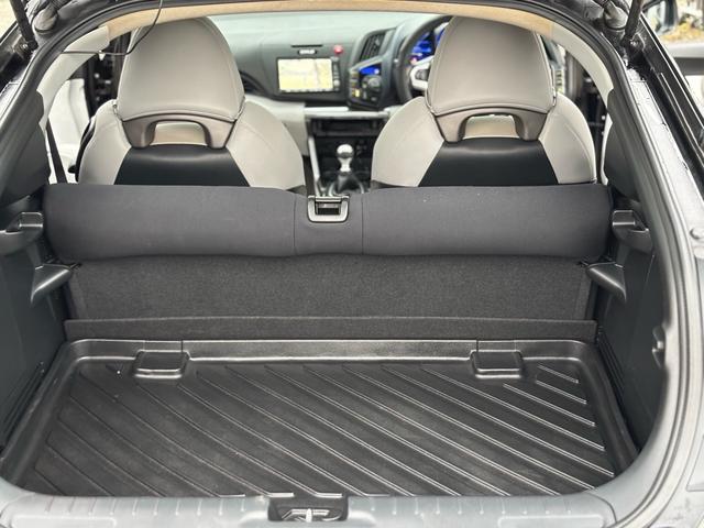 ＣＲ－Ｚ α　６ＭＴ　スカイルーフ　ＨＤＤナビ　ＴＶ　バックカメラ　ビルトインＥＴＣ　クルーズコントロール　本革シート　前席シートヒーター　社外アルミ　ＨＩＤ　スマートキー（18枚目）
