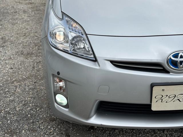 プリウス Ｇ　走行７万ｋｍ台　サンルーフ　ソーラーパネル　ナビ　ＴＶ　Ｂｌｕｅｔｏｏｔｈ　バックカメラ　ＥＴＣ　クルーズコントロール　前後コーナーセンサー　純正アルミ　プッシュスタート　スマートキー（10枚目）