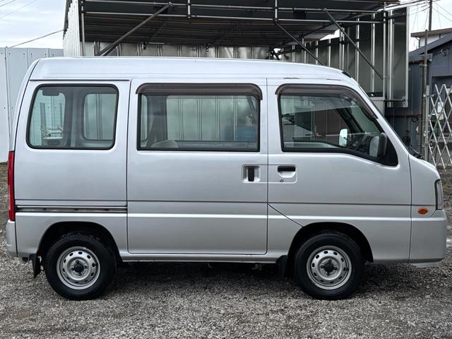 サンバーバン VB 最終型モデル 4WD 5MT エアコン パワステ オーディオ(4枚目)