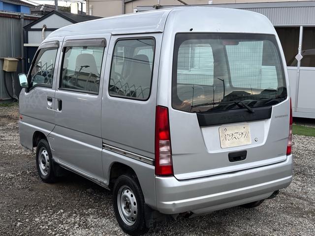 サンバーバン VB 最終型モデル 4WD 5MT エアコン パワステ オーディオ(7枚目)