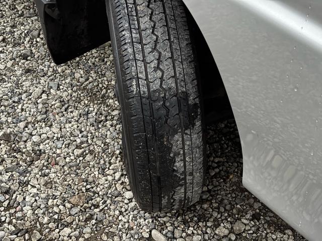 サンバーバン VB 最終型モデル 4WD 5MT エアコン パワステ オーディオ(20枚目)