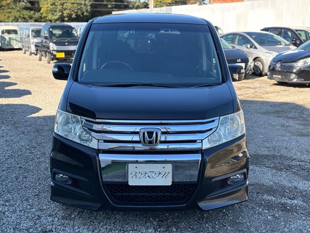 ステップワゴンスパーダ Ｚ　ＨＤＤナビエディション　両側パワースライドドア　ＡＬＰＩＮＥフリップダウンモニター　ＨＤＤナビ　フルセグＴＶ　バックカメラ　ビルトインＥＴＣ　パドルシフト　純正アルミ　スマートキー　記録簿　修復歴なし（2枚目）