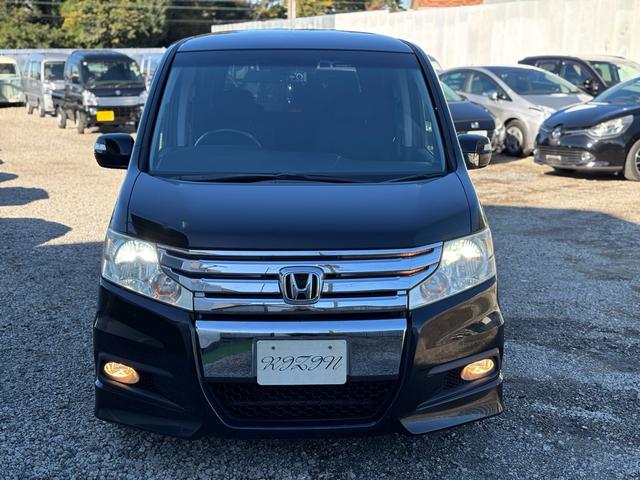 ステップワゴンスパーダ Ｚ　ＨＤＤナビエディション　両側パワースライドドア　ＡＬＰＩＮＥフリップダウンモニター　ＨＤＤナビ　フルセグＴＶ　バックカメラ　ビルトインＥＴＣ　パドルシフト　純正アルミ　スマートキー　記録簿　修復歴なし（3枚目）