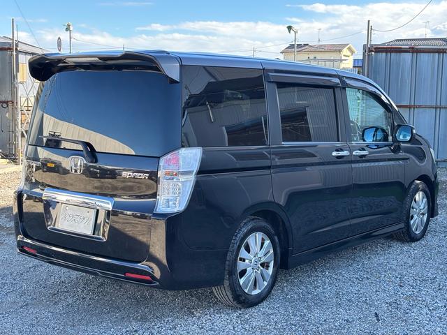 ステップワゴンスパーダ Ｚ　ＨＤＤナビエディション　両側パワースライドドア　ＡＬＰＩＮＥフリップダウンモニター　ＨＤＤナビ　フルセグＴＶ　バックカメラ　ビルトインＥＴＣ　パドルシフト　純正アルミ　スマートキー　記録簿　修復歴なし（6枚目）