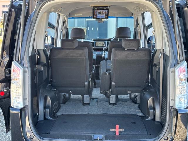 ステップワゴンスパーダ Ｚ　ＨＤＤナビエディション　両側パワースライドドア　ＡＬＰＩＮＥフリップダウンモニター　ＨＤＤナビ　フルセグＴＶ　バックカメラ　ビルトインＥＴＣ　パドルシフト　純正アルミ　スマートキー　記録簿　修復歴なし（18枚目）