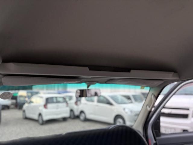 ハイゼットカーゴ クルーズ　走行５万ｋｍ台　ハイルーフ　５ＭＴ　オーバーヘッドシェルフ　全席パワーウィンドウ　電格ミラー　キーレス　オーディオ　エアコン　ＡＢＳ　エアバック　修復歴なし（18枚目）