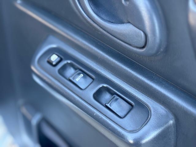 ジムニー XG 5MT パートタイム4WD インタークーラーターボ キーレス パワーウィンドウ KENWOODオーディオ 16インチアルミホイール タイミングチェーン 修復歴なし(17枚目)