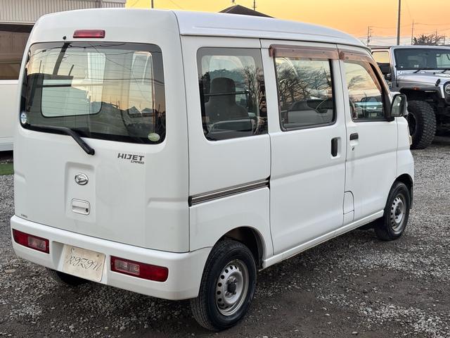 ハイゼットカーゴ スペシャル　走行１万ｋｍ台　ワンオーナー　タイミングチェーン　ディーラー記録簿　修復歴なし（5枚目）