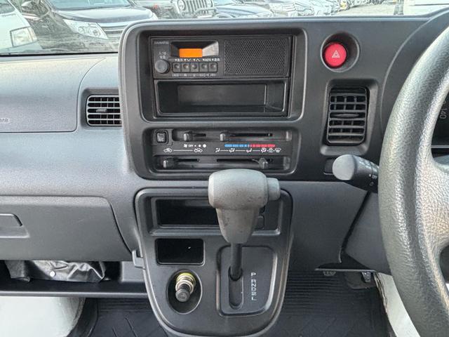 ハイゼットカーゴ スペシャル　走行１万ｋｍ台　ワンオーナー　タイミングチェーン　ディーラー記録簿　修復歴なし（16枚目）