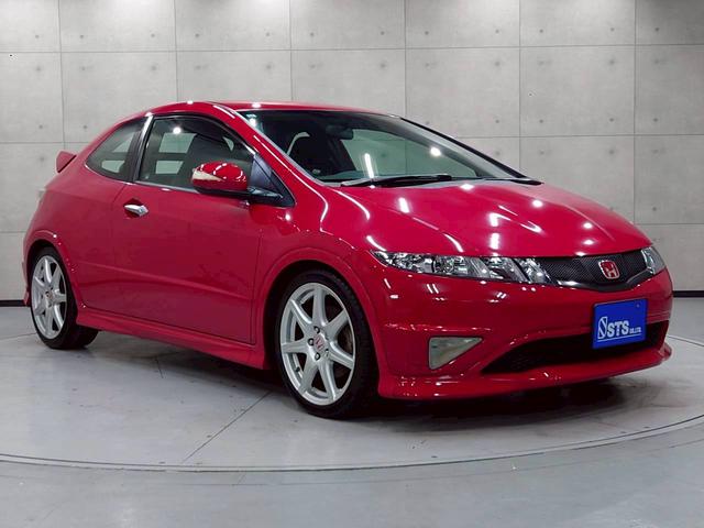 シビック タイプＲ　ユーロ　ユーザー様直接仕入れ　６速ＭＴ　純正オーディオ　純正１８インチＡＷ　ＨＩＤヘッドライト　フォグランプ　専用バケットシート　ステアスイッチ　クリアランスソナー　ドラレコ　リモコンキー　スペアキー　ＥＴＣ（12枚目）