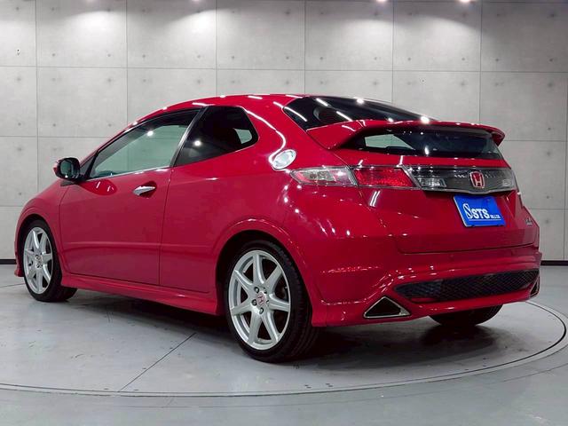 シビック タイプＲ　ユーロ　ユーザー様直接仕入れ　６速ＭＴ　純正オーディオ　純正１８インチＡＷ　ＨＩＤヘッドライト　フォグランプ　専用バケットシート　ステアスイッチ　クリアランスソナー　ドラレコ　リモコンキー　スペアキー　ＥＴＣ（19枚目）