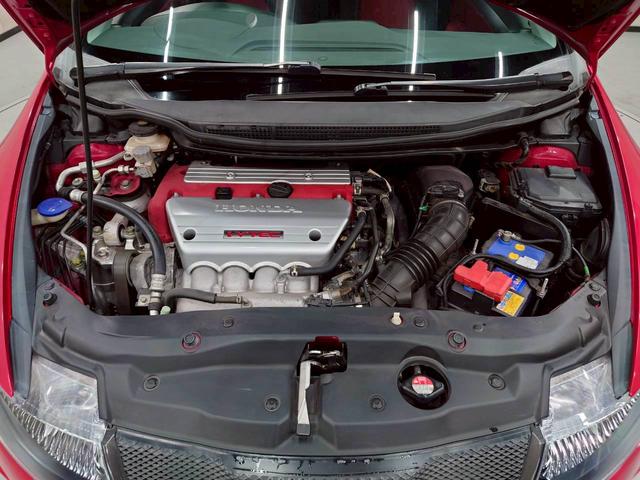 シビック タイプＲ　ユーロ　ユーザー様直接仕入れ　６速ＭＴ　純正オーディオ　純正１８インチＡＷ　ＨＩＤヘッドライト　フォグランプ　専用バケットシート　ステアスイッチ　クリアランスソナー　ドラレコ　リモコンキー　スペアキー　ＥＴＣ（53枚目）
